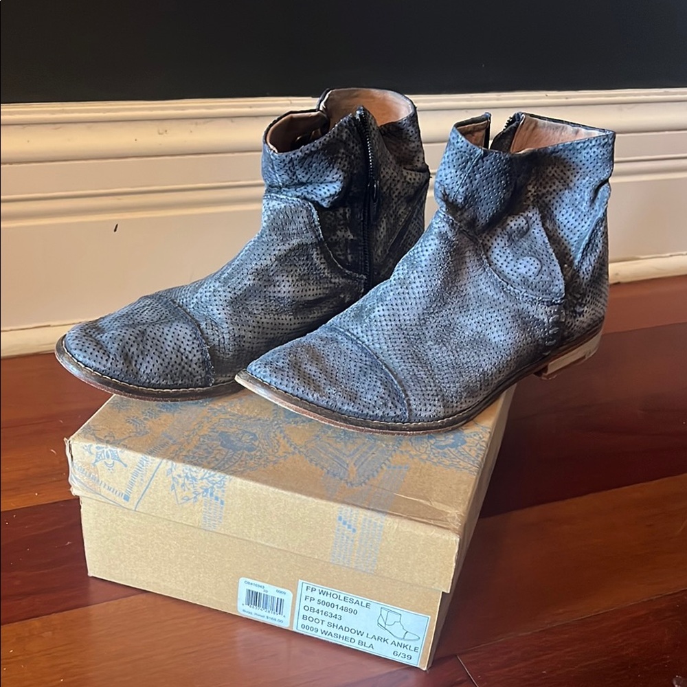 Free People Women’s Gray Ankle Boots
